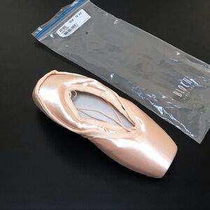 BLOCH Heritage Point Shoes